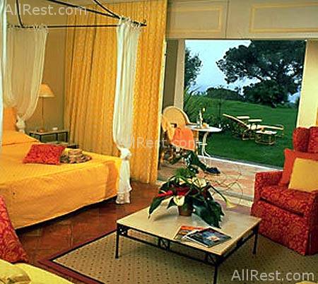 Hotel Chateau de la Messardiere 37